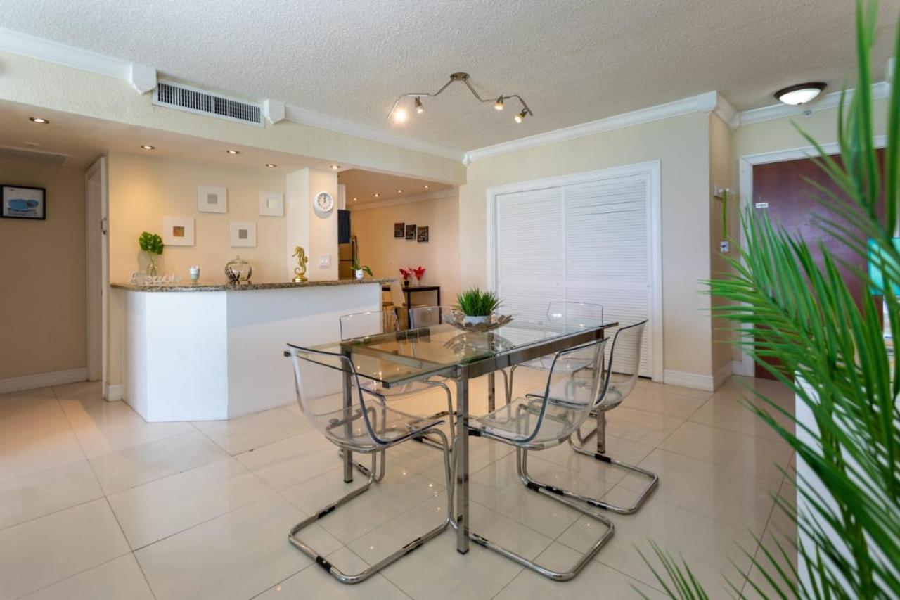 Beach Apartment *