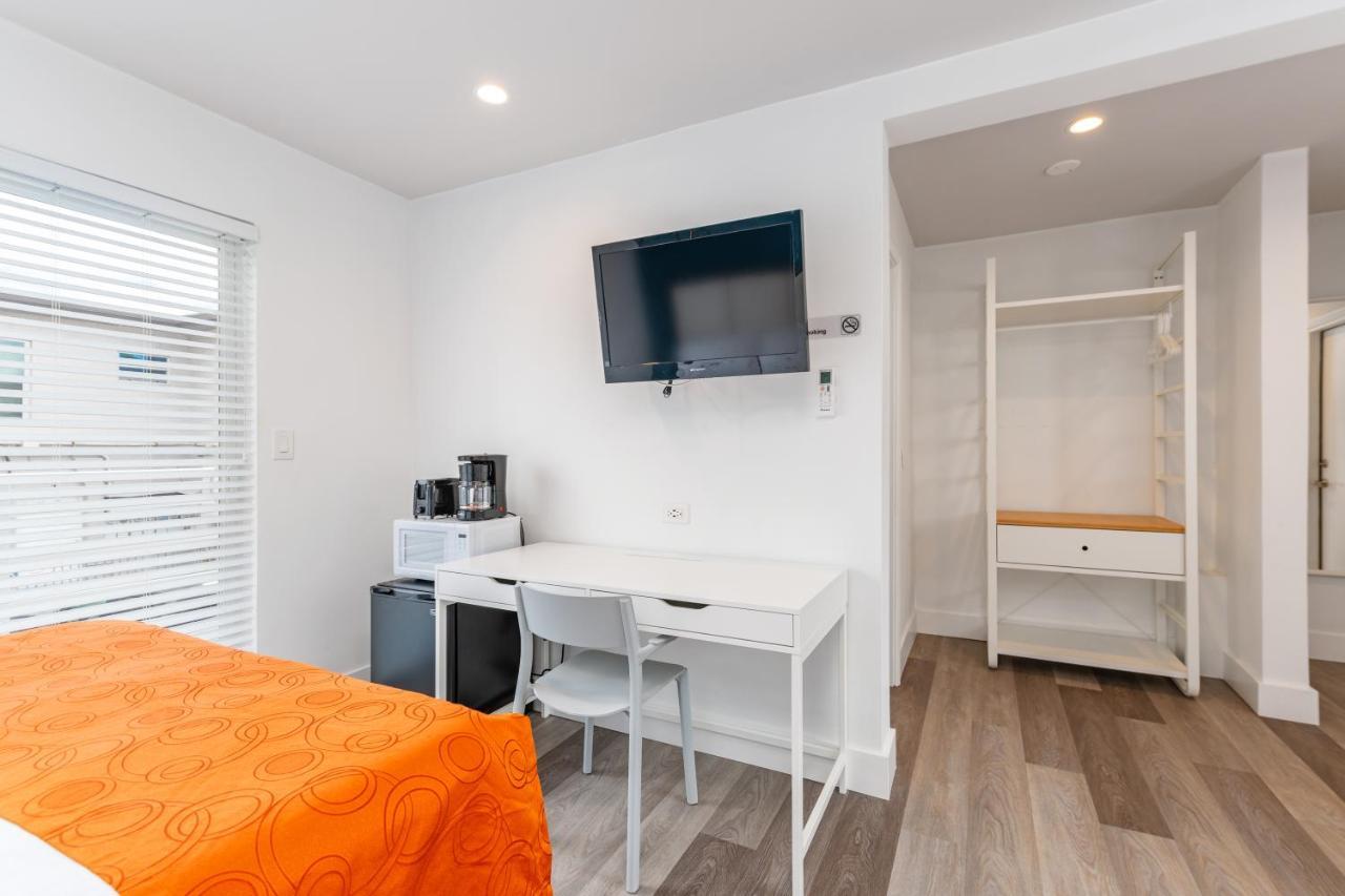 The Mariner Suites