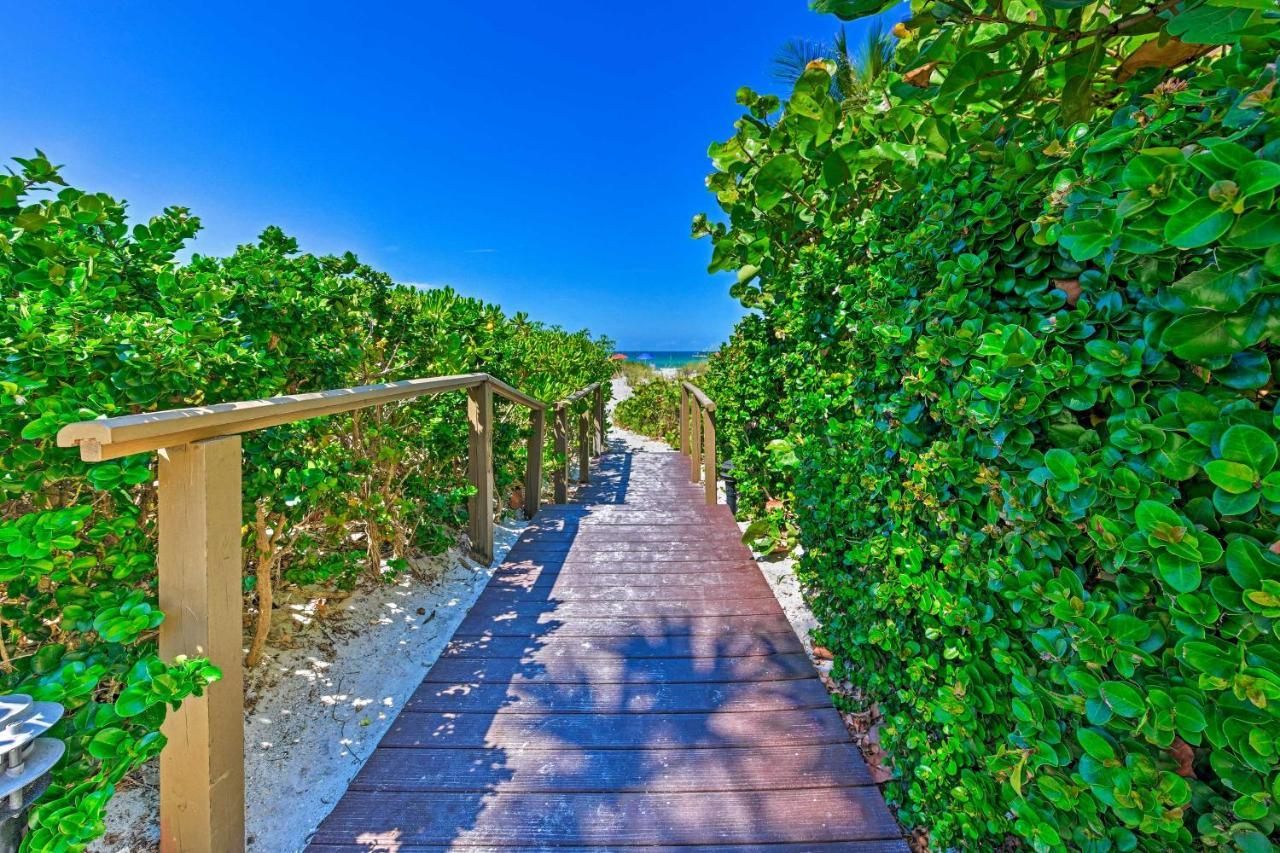 Sunlit Escape With Private Longboat Key