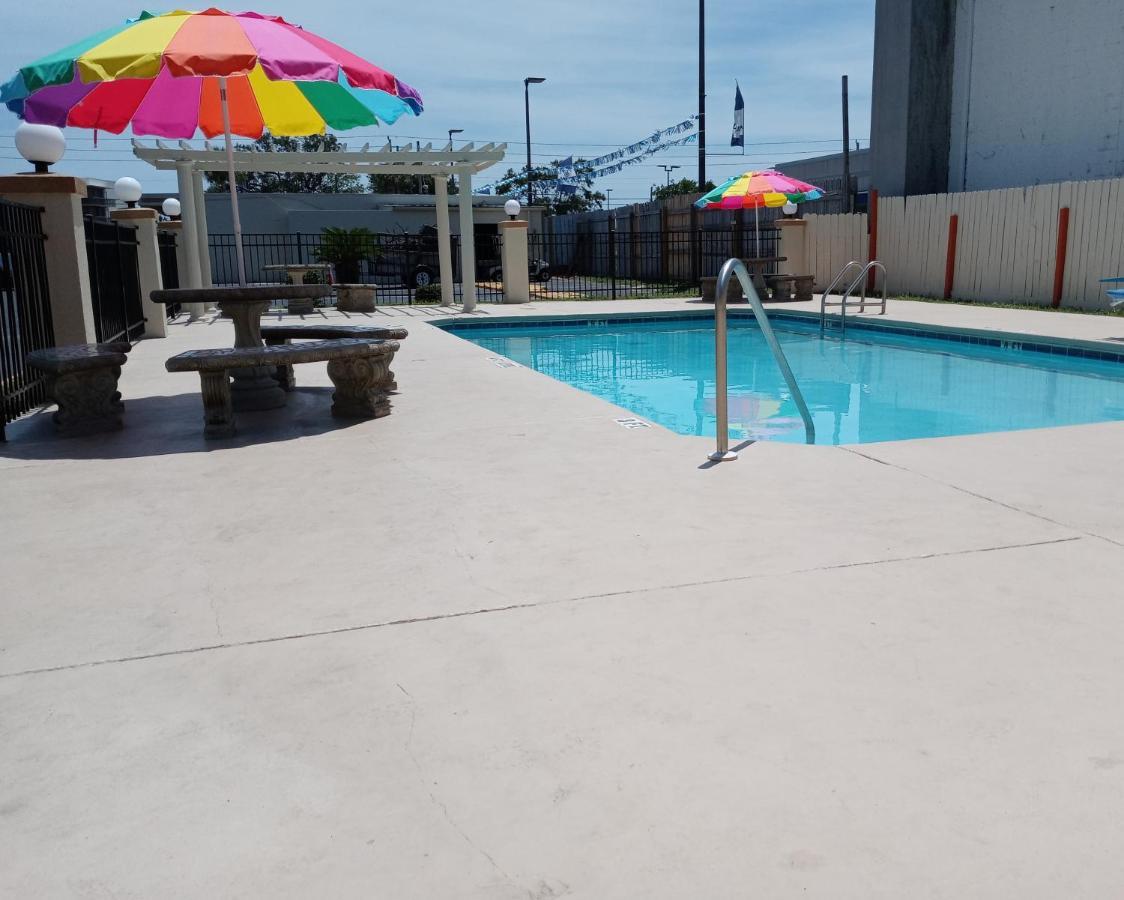 Motel Hole The - Walton - Sunset Plaza - Nearby Beaches & Hurlburt