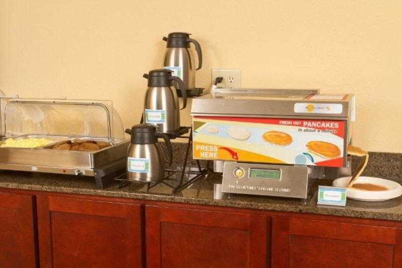 Spark By Hilton Ormond Oceanfront Hotel 3*