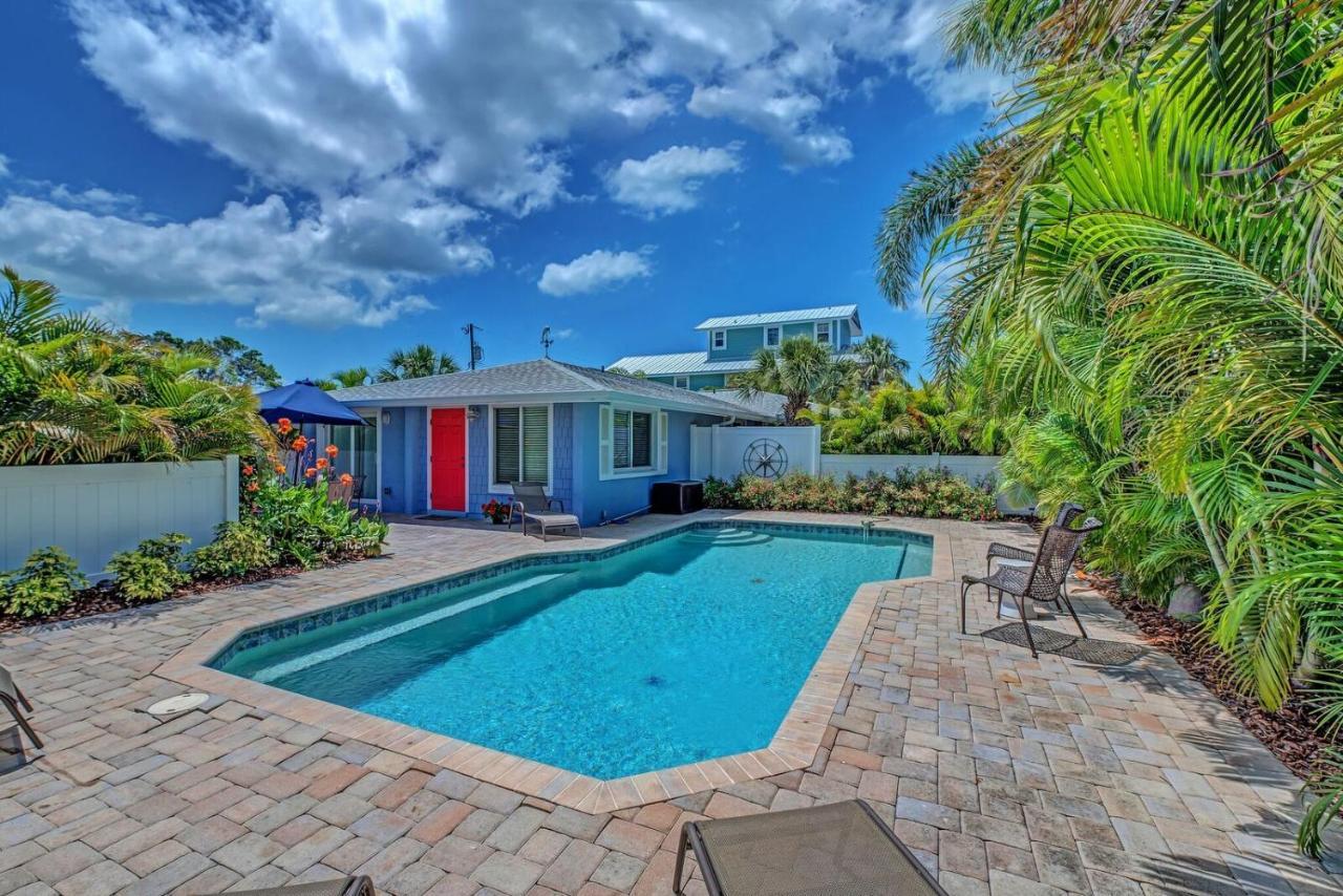 Salt Air East By Retreats
