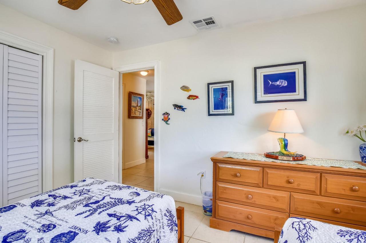 Beachfront Ocean Duplex * Layton