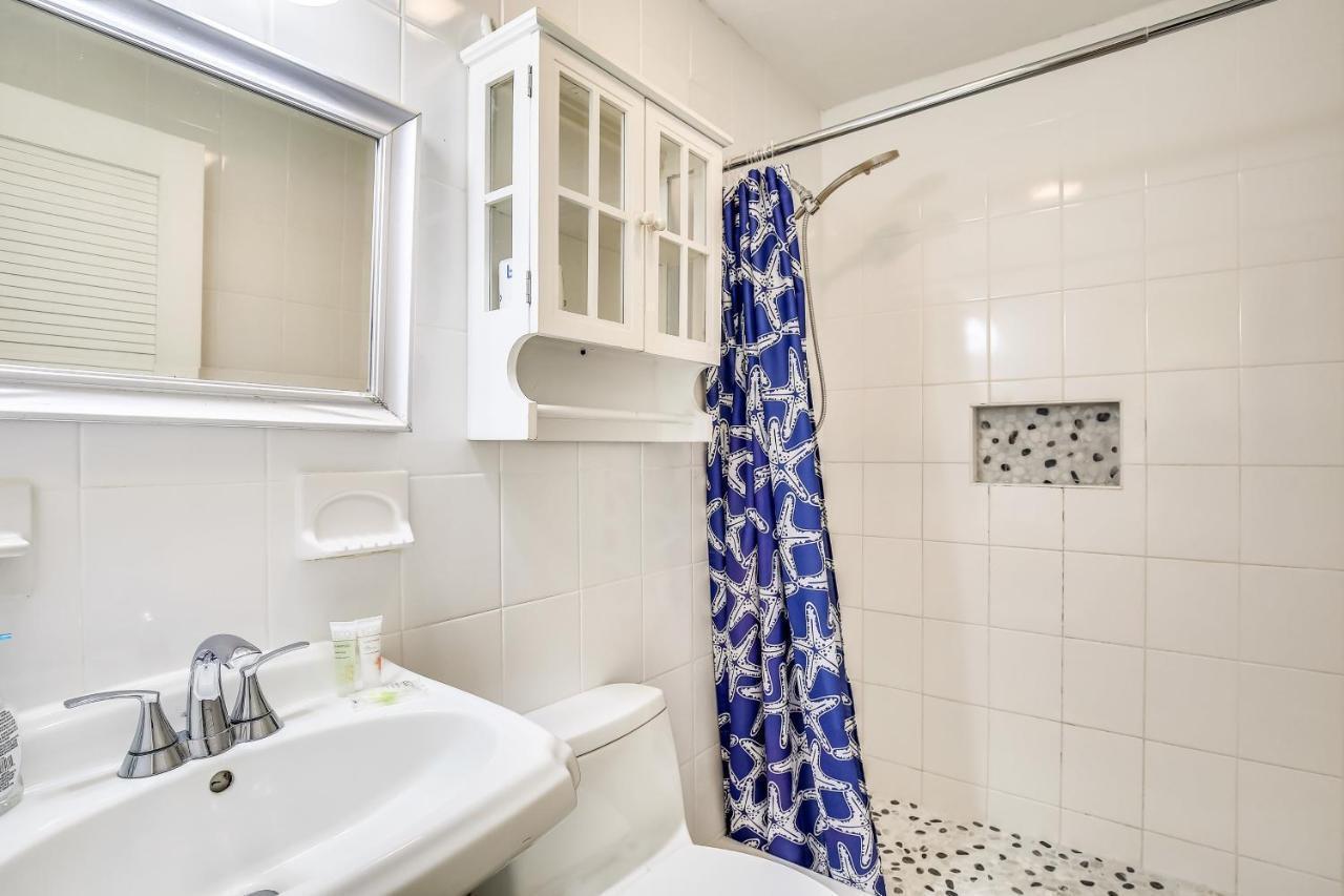 Beachfront Ocean Duplex * Layton