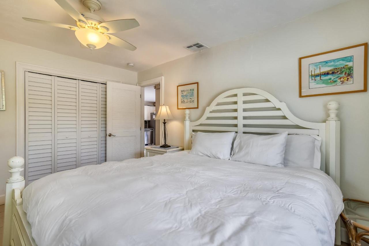 Beachfront Ocean Duplex *
