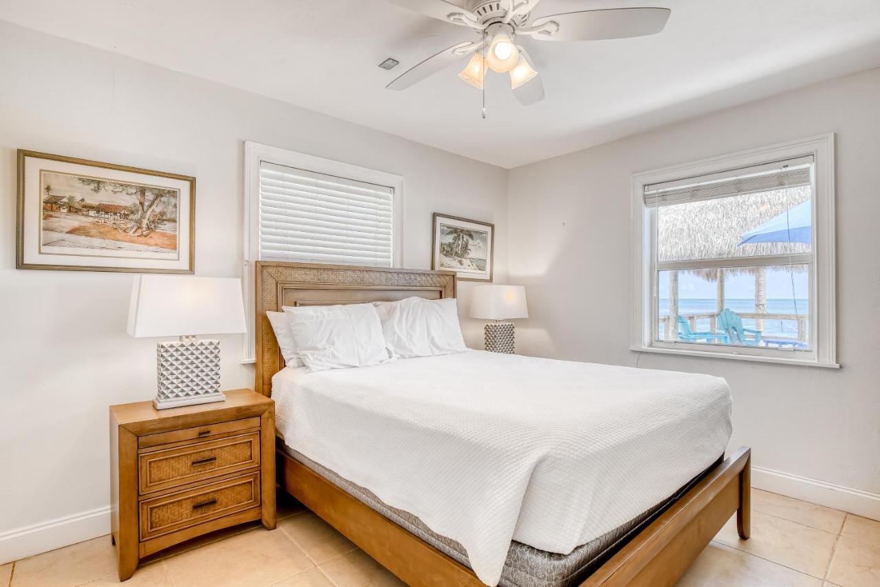Beachfront Ocean Duplex Layton