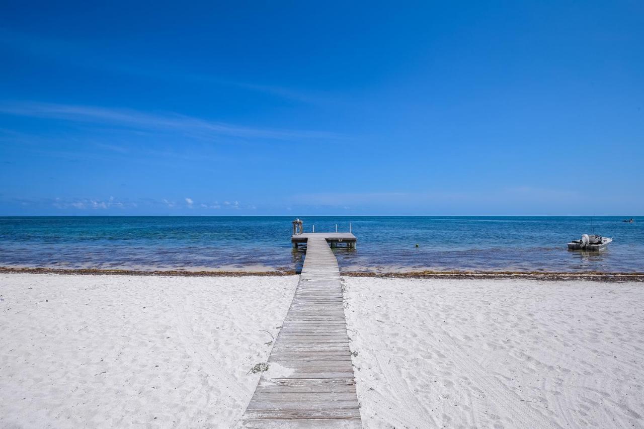 Beachfront Ocean Duplex Holiday home *
