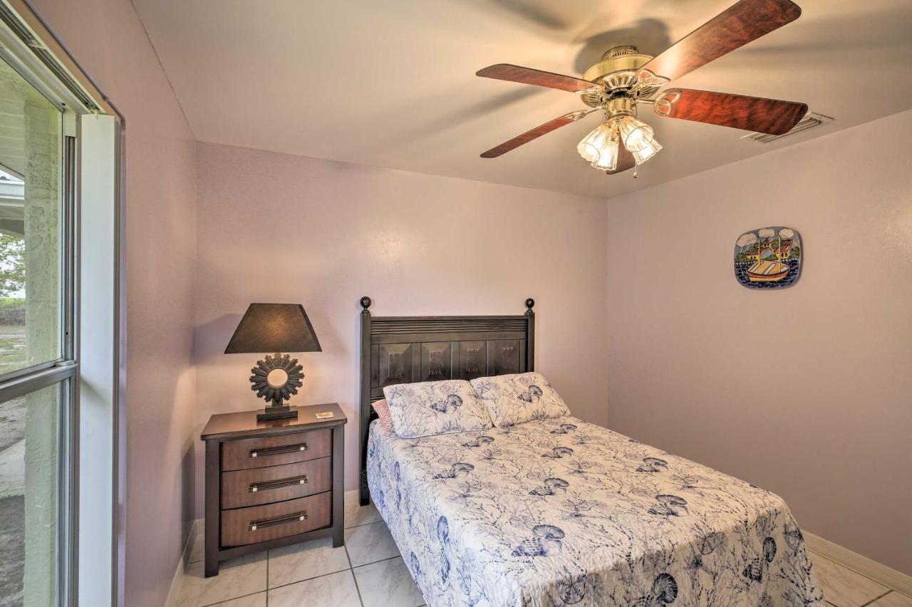 Holiday home Okeechobee Fishing Retreat With Fire Pit!