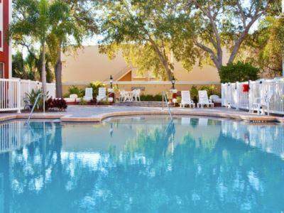 Express & West By Ihg Hotel Bradenton
