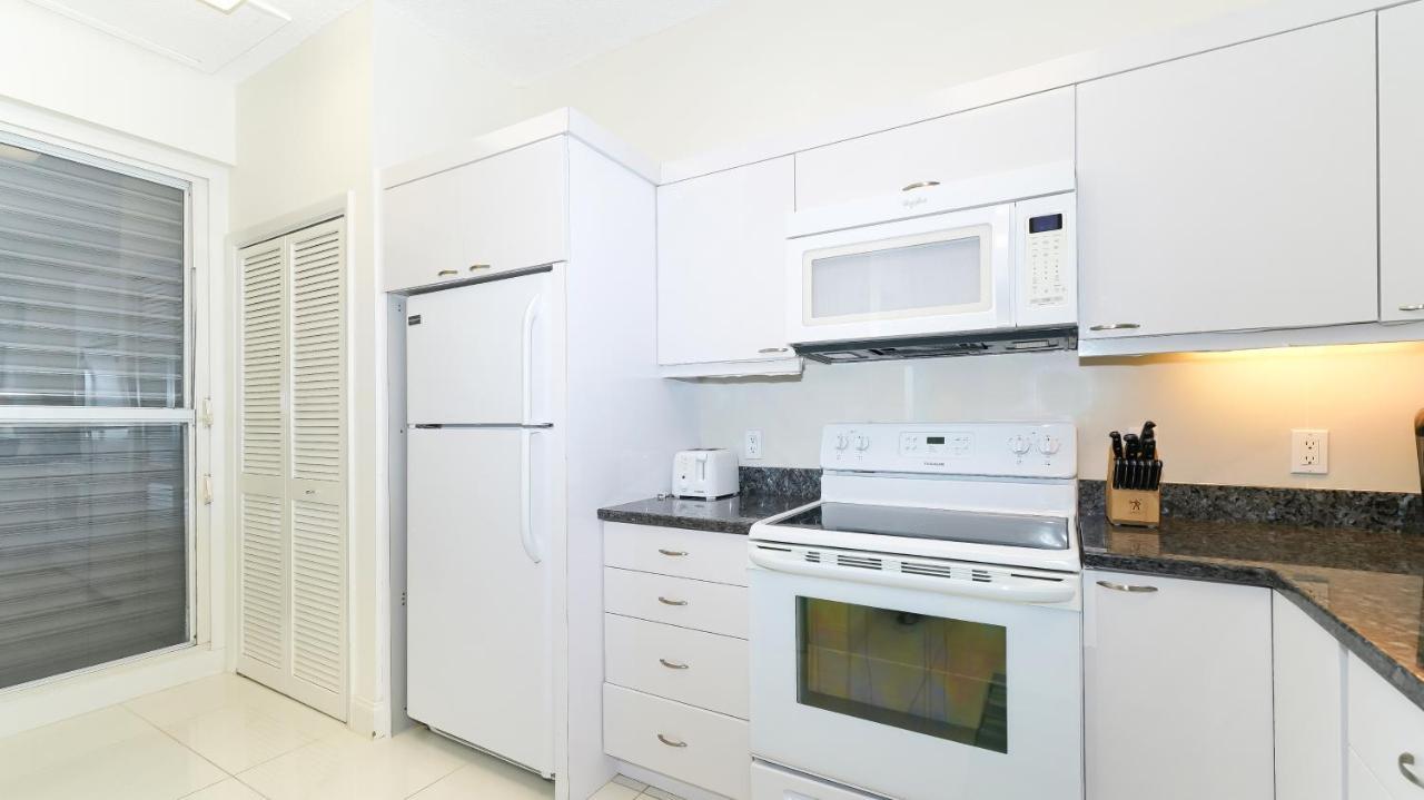 Harbor Club 309 Apartment