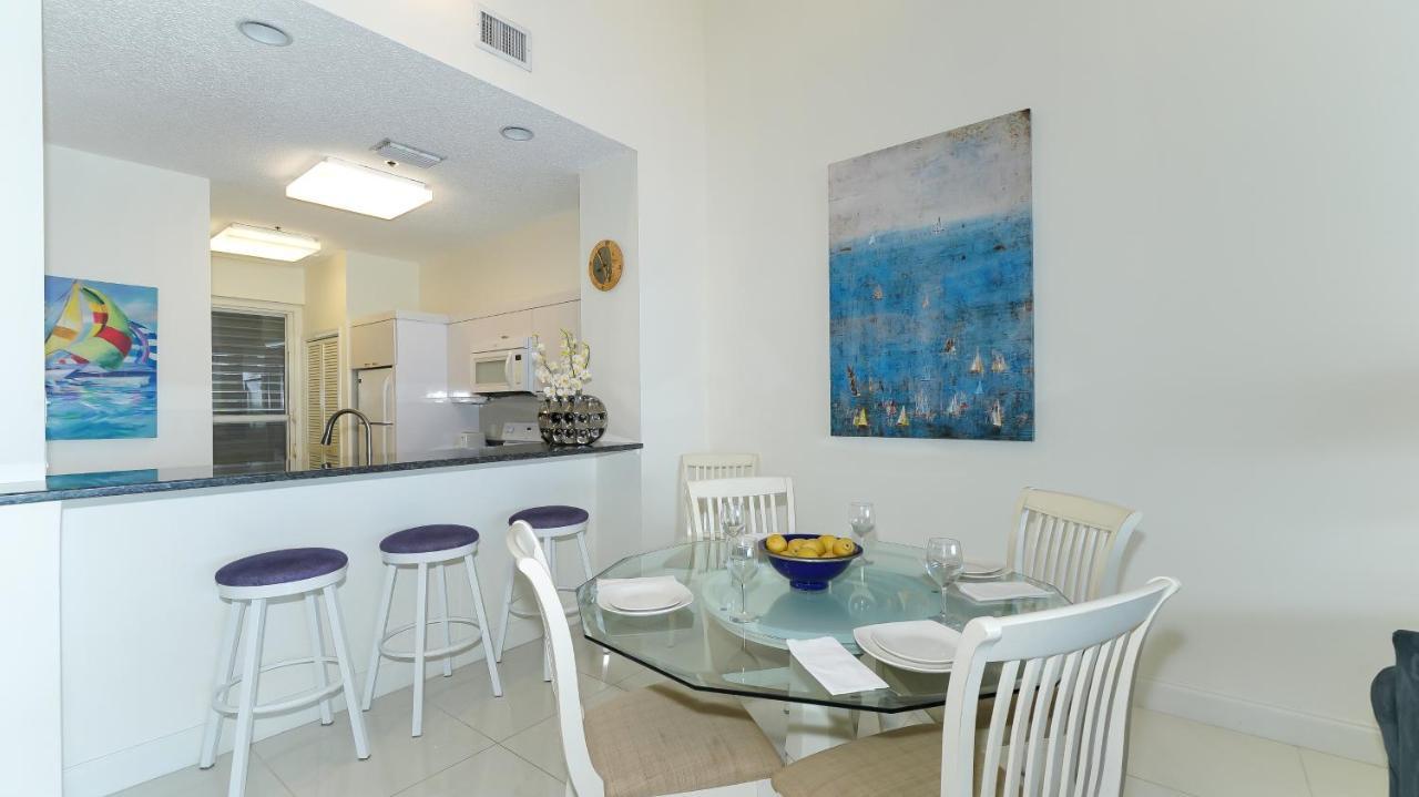 Harbor Club 309 Apartment