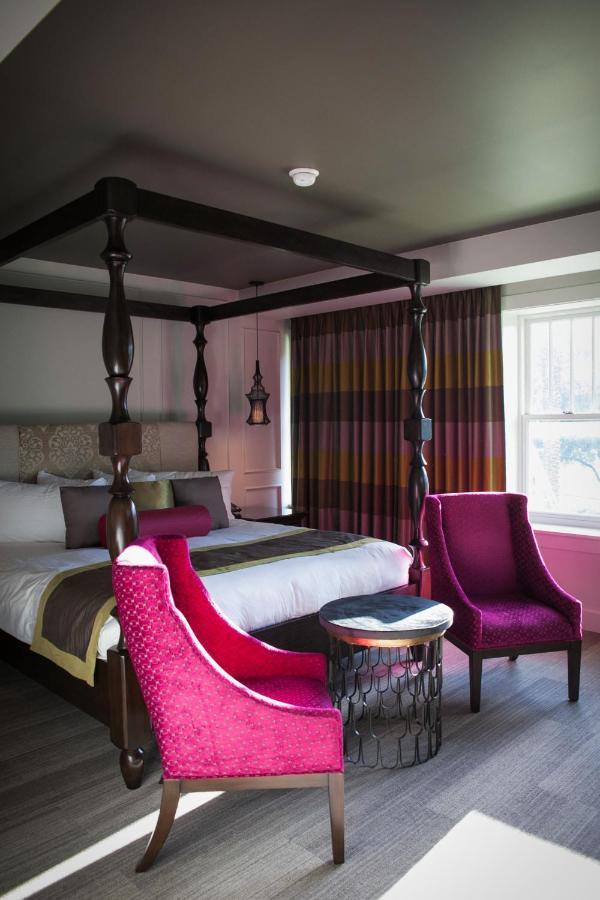 The Birchwood Hotel