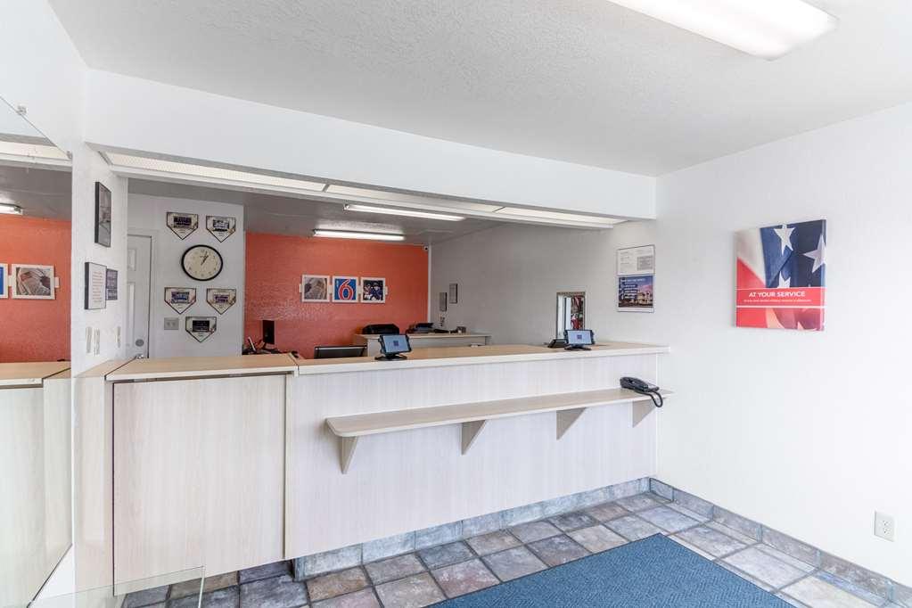 Motel 6 - West Pensacola