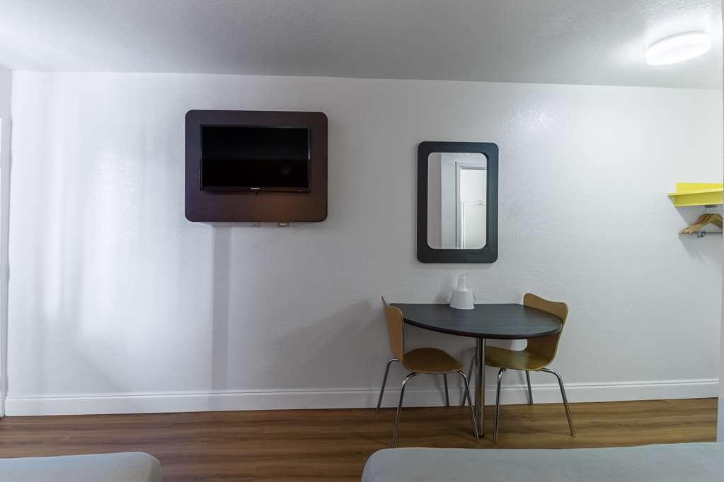 6 - West Motel 2*