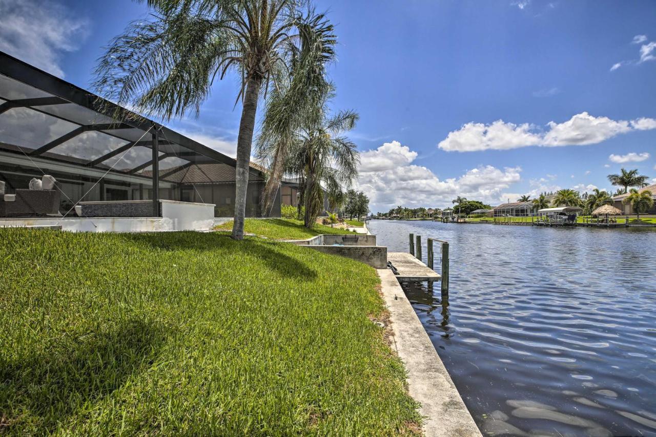 Canalfront With Private Pool! * Cape Coral