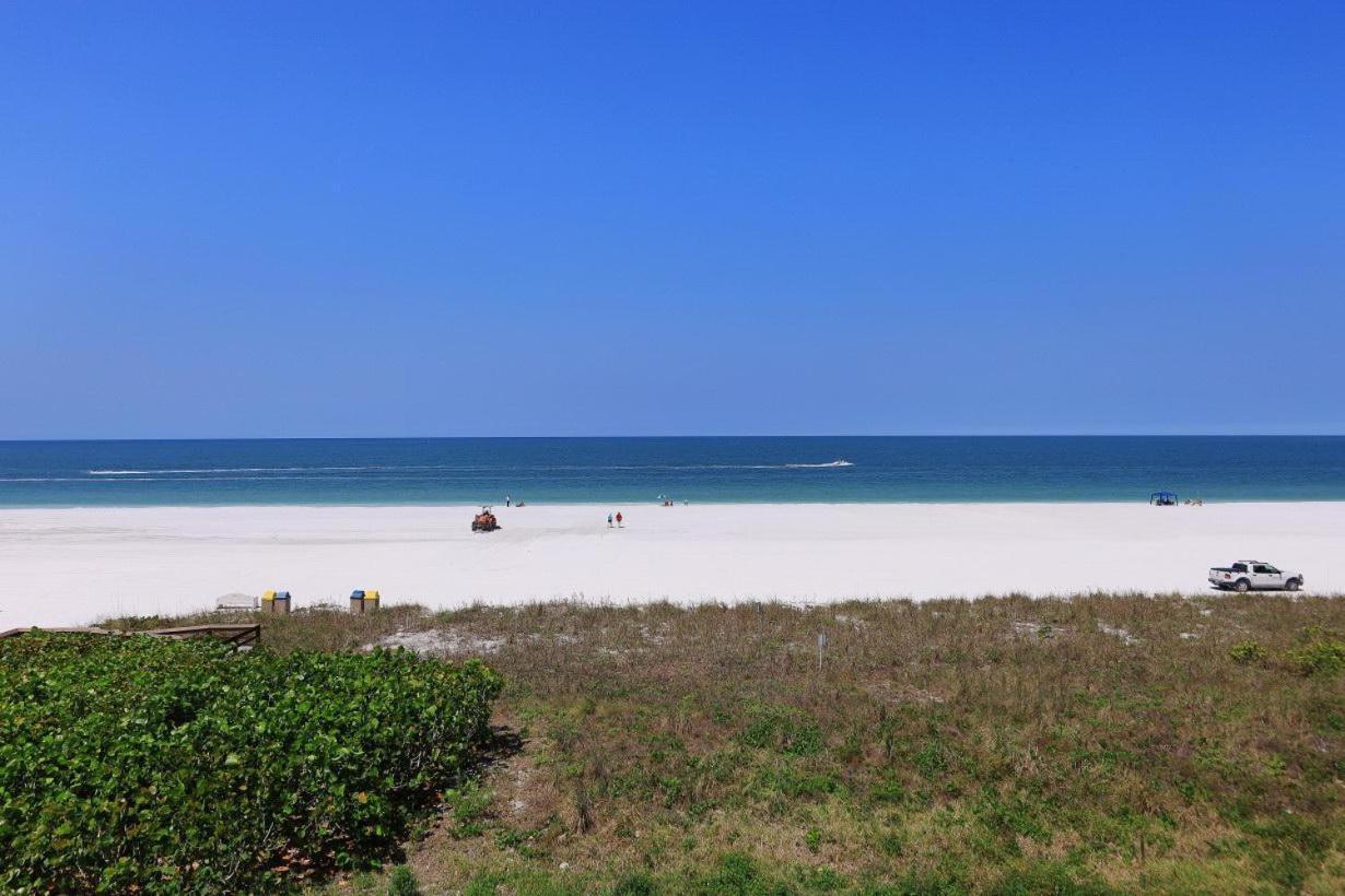 Apollo 304 * Marco Island