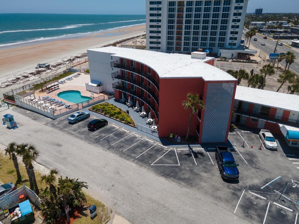 Cove Oceanfront Motel 3*