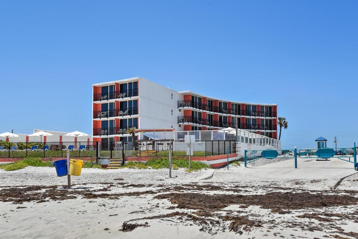 Cove Oceanfront 3*