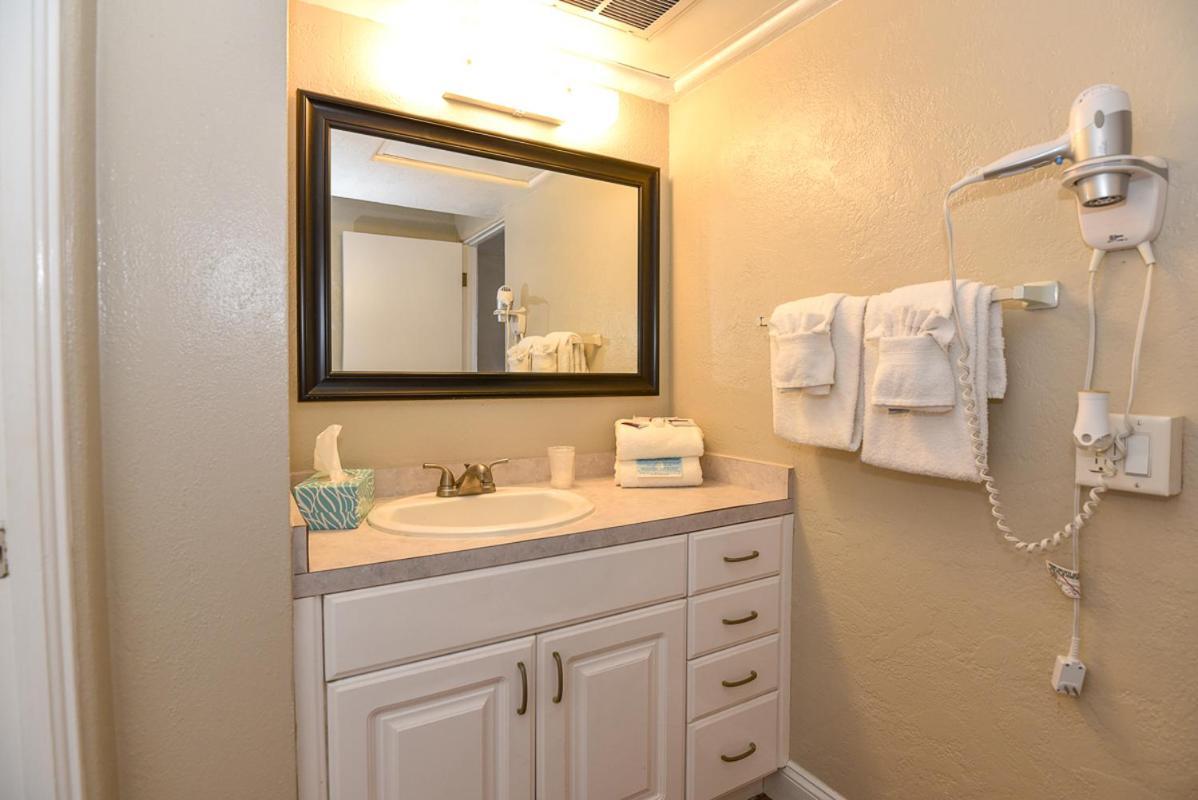 Motel Cove Oceanfront