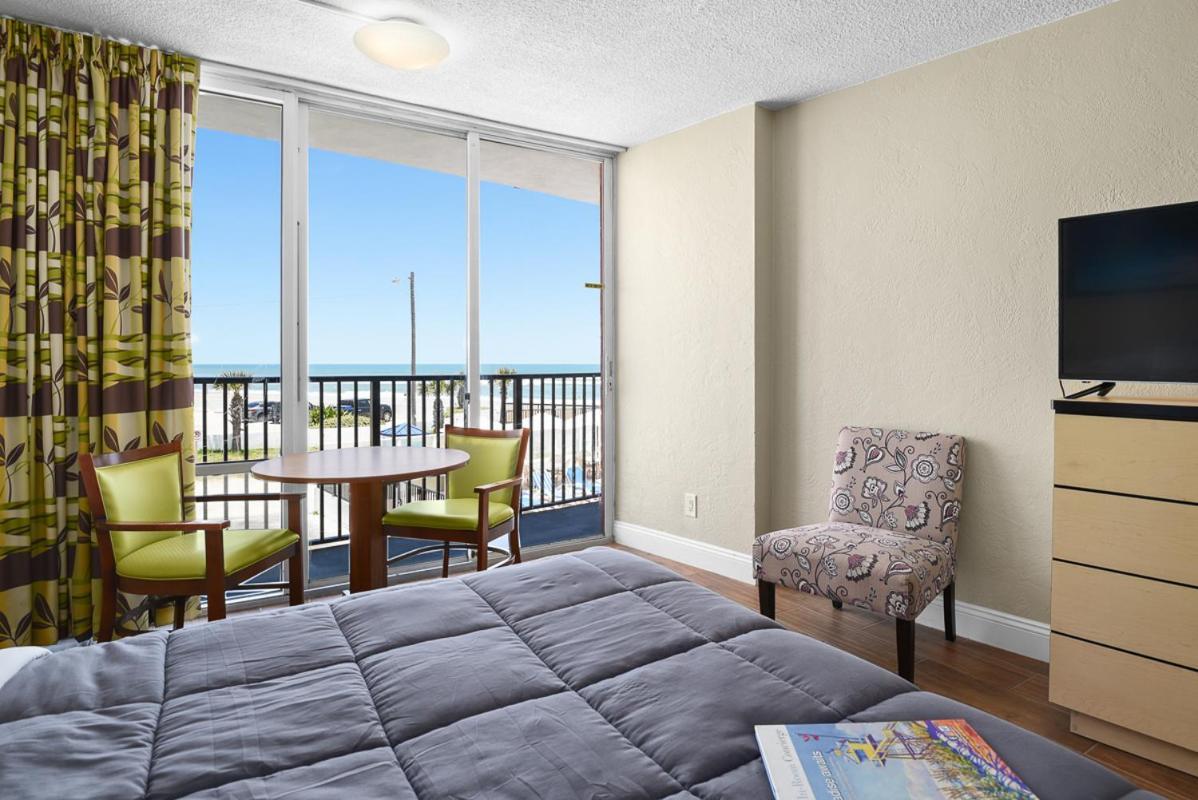 Cove Oceanfront Motel 3*