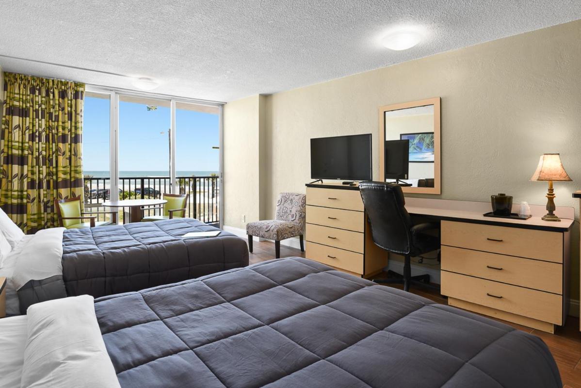 Cove Oceanfront Motel 3*