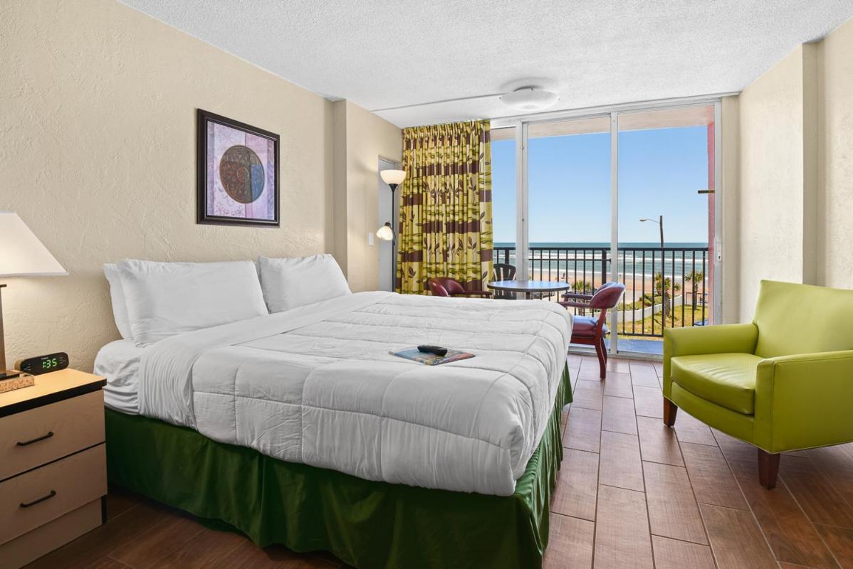 Cove Oceanfront Motel