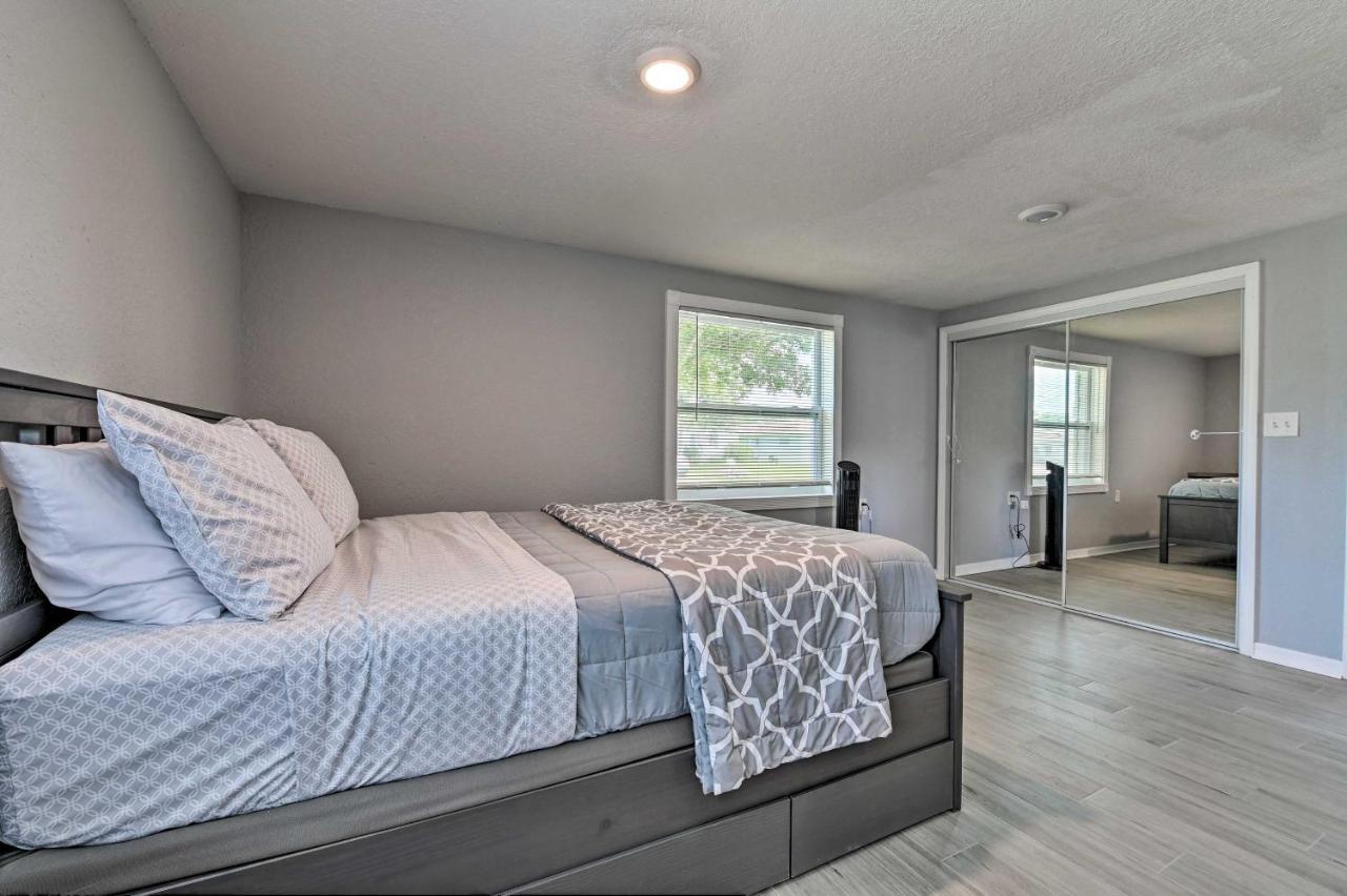 Renovated Oasis With Lanai And Grill! Holiday home Port Richey