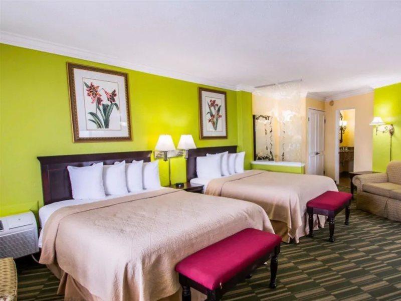 Quality Ormond Oceanfront Inn