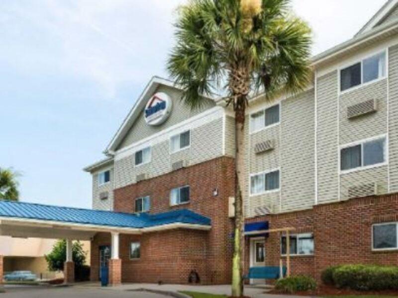 Suburban Extended Naval Base Area 2* Pensacola