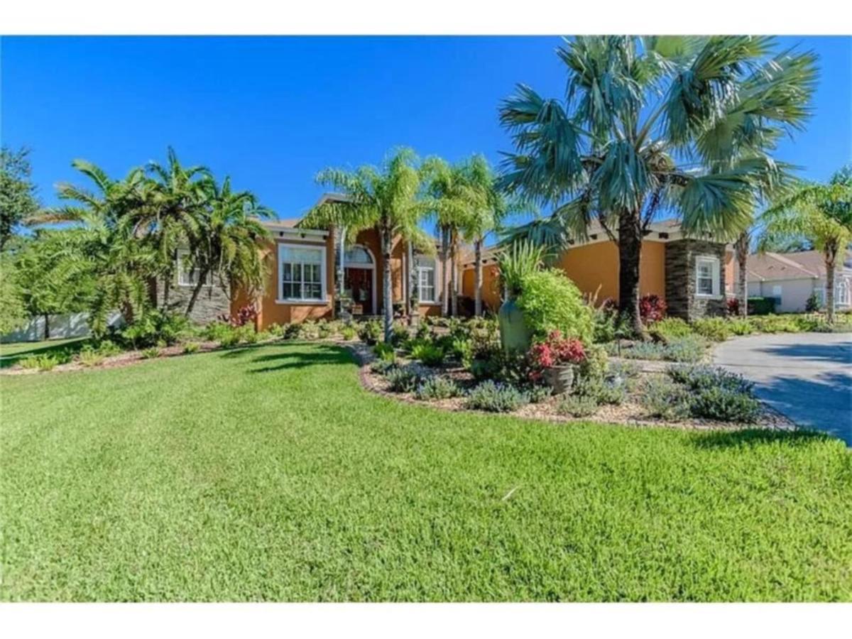 Secluded Paradise In Sunny Florida