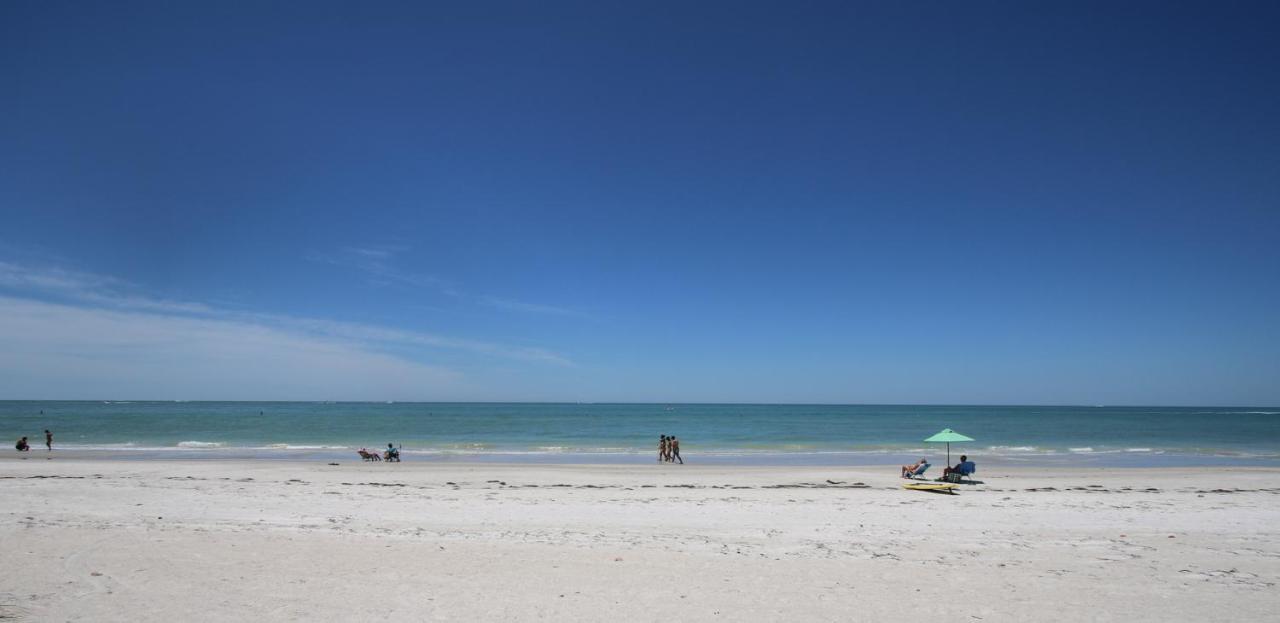 Seasons Vacation By Liberte Aparthotel Madeira Beach