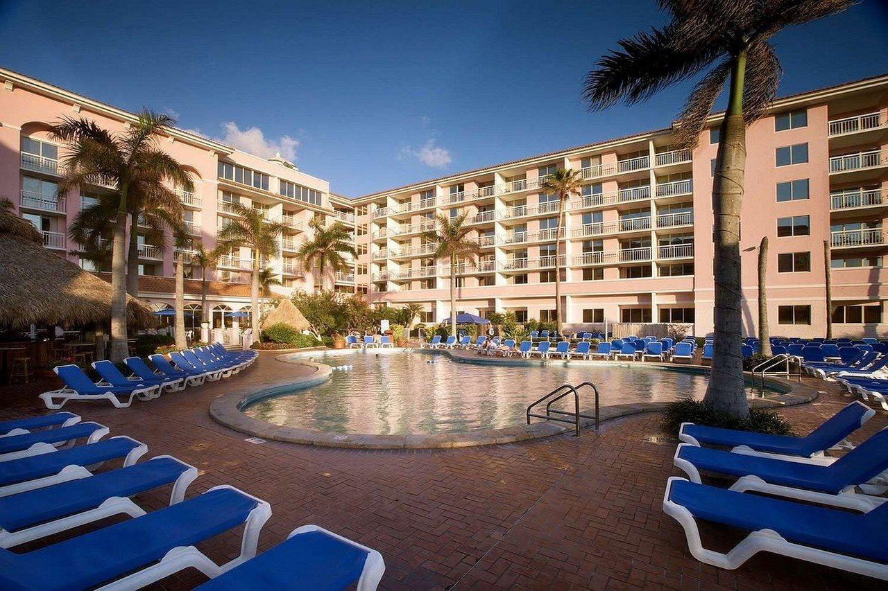 Palm Shores And Vacation Resort 3*