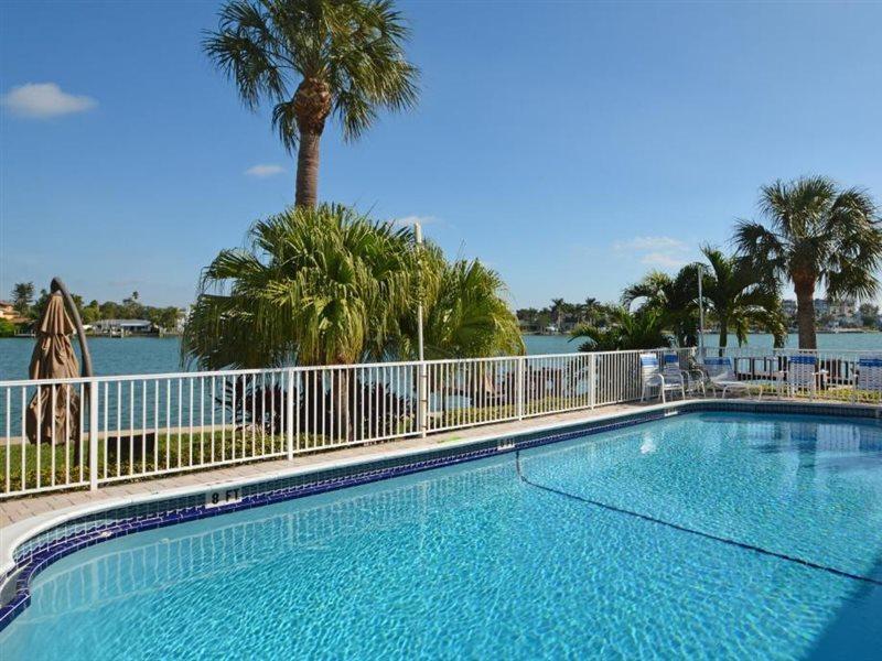 Westwinds Waterfront Aparthotel St. Pete Beach
