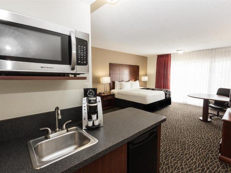 Hotel La Quinta By Wyndham Clearwater