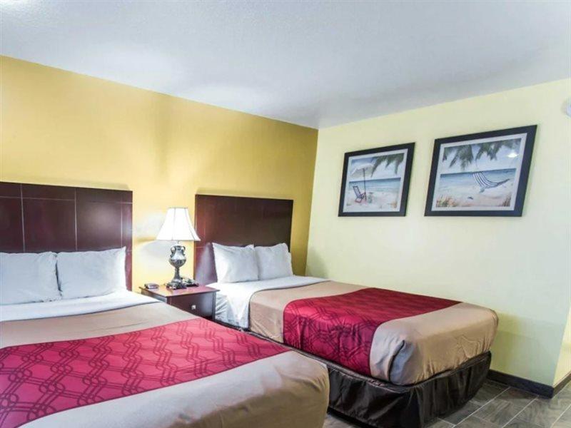 Lodge Econo Cocoa - Near The Port
