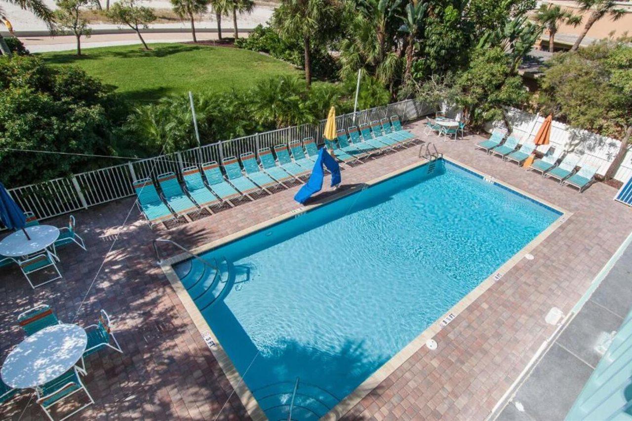 Aparthotel South Oceanfront St. Pete Beach