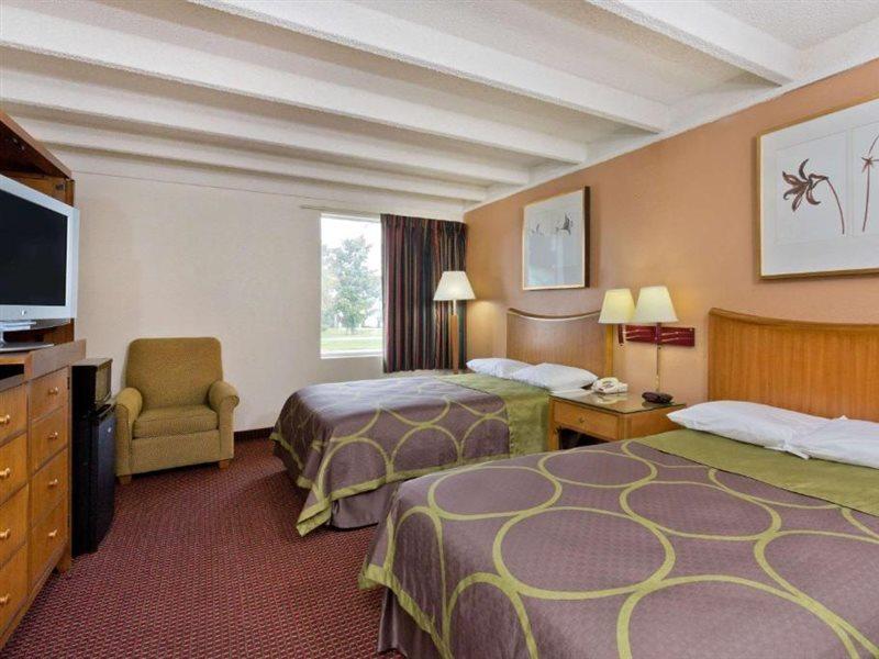 Super 8 By Wyndham Melbourne