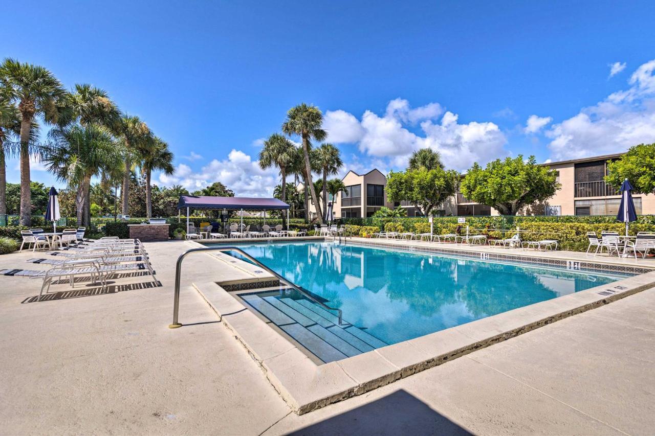 With Pool Access, Walk To Beach! Apartment Jupiter