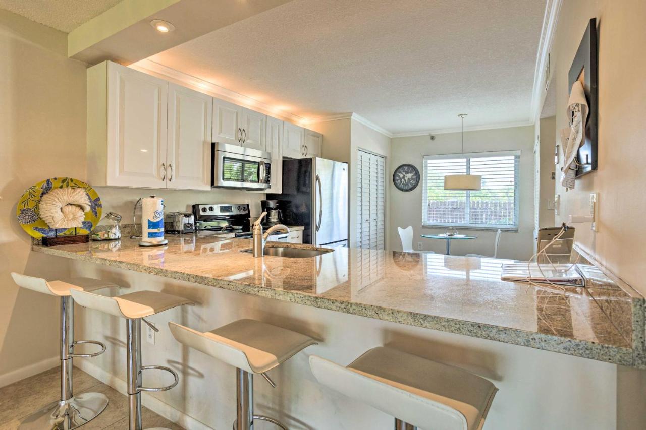 With Pool Access, Walk To Beach! *