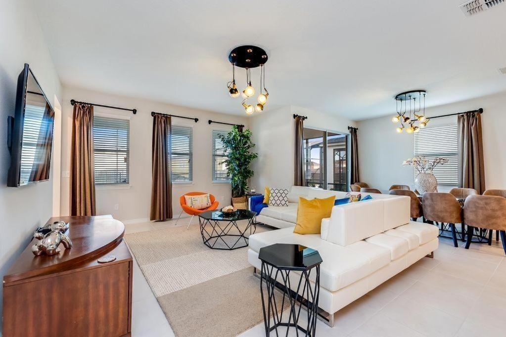 Bsv1773 - Luxury 8 Bedroom 6 Bathroom In The Desirable Solara Holiday home Kissimmee