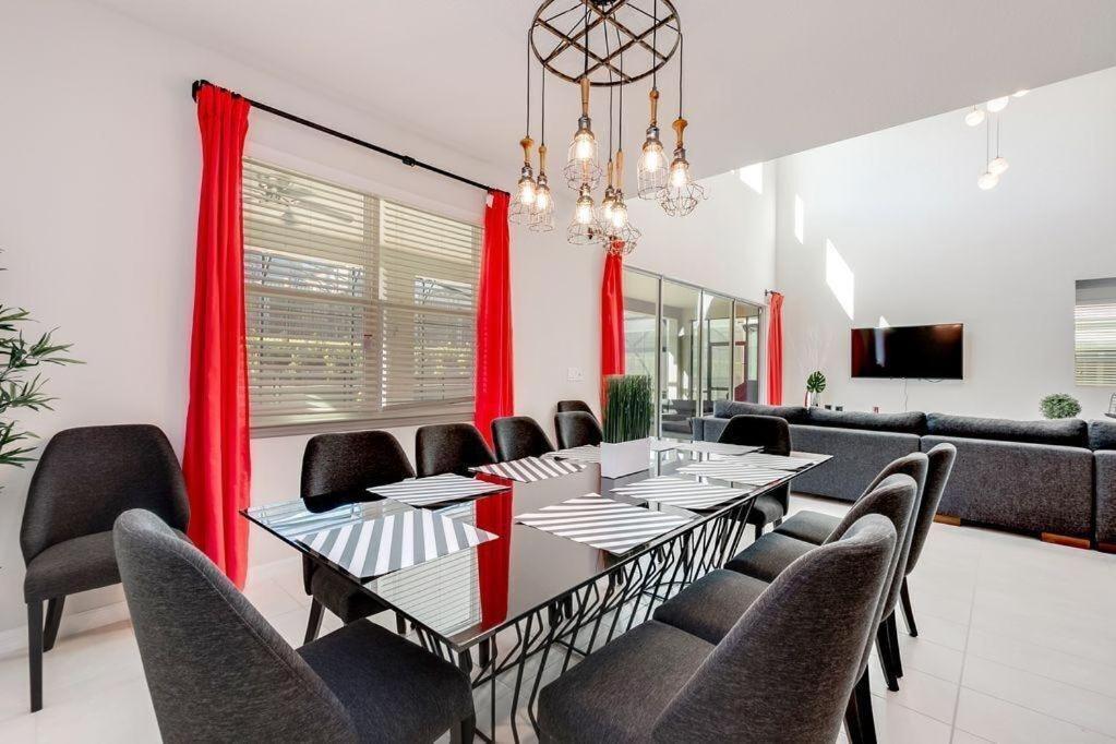 Bsv1800 Luxury 7 Bedroom 5 Bathroom In Solara Holiday home *