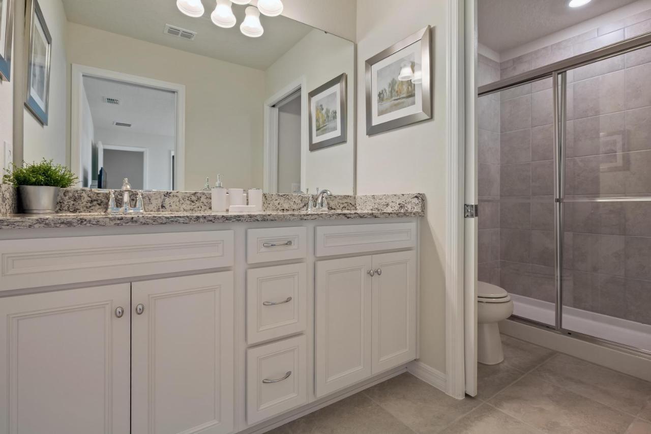Bsv2011 - Brand New 8 Bedroom 6 Bath Located In Windsor Island Villa *