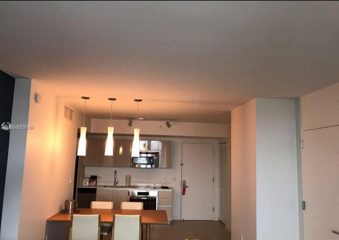 Aparthotel Beachwalk Elite And 4*
