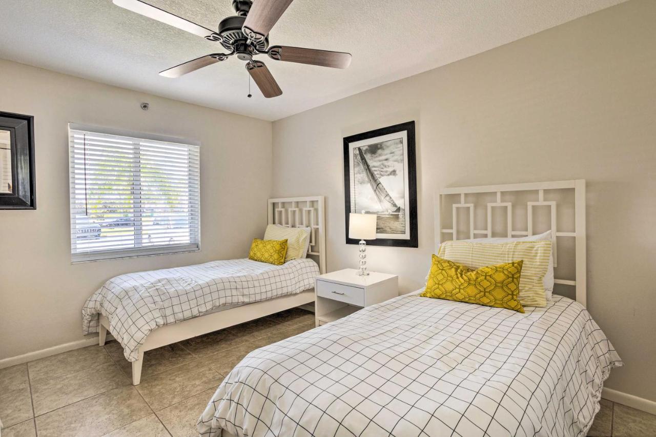 With Pool Access, Walk To Beach! * Jupiter