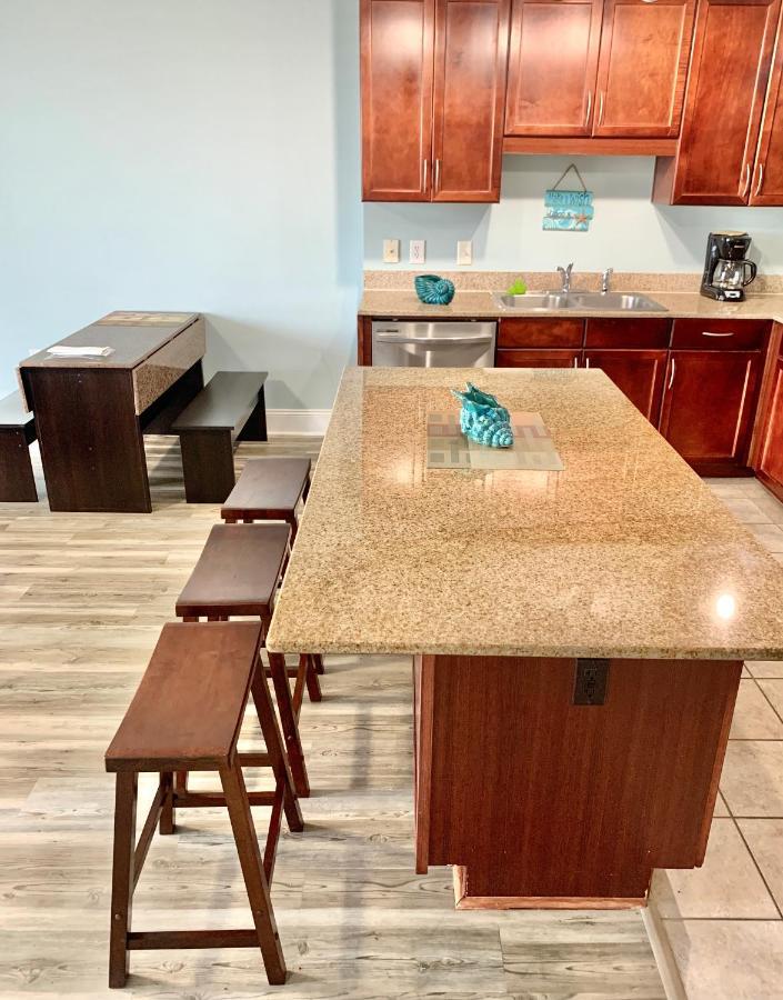 Apartment Laketown 5 Pools Steps To Family Friendly