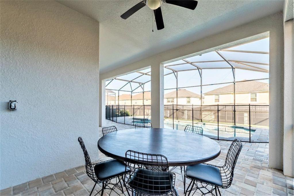 Bsv1773 - Luxury 8 Bedroom 6 Bathroom In The Desirable Solara