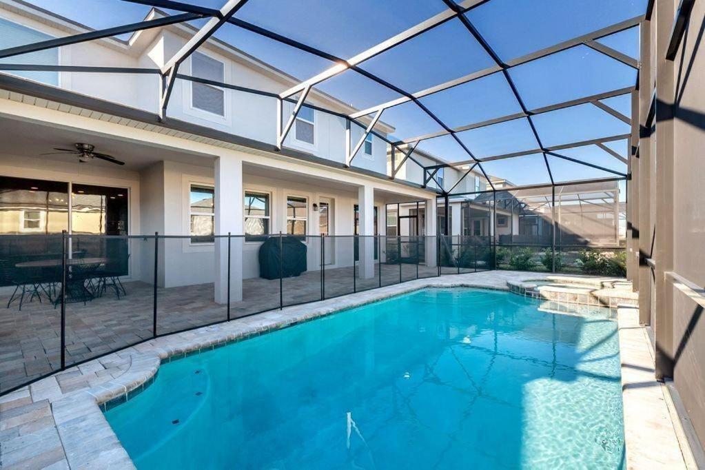 Bsv1773 - Luxury 8 Bedroom 6 Bathroom In The Desirable Solara Holiday home *