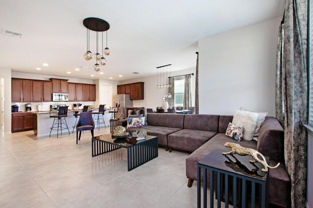Holiday home Bsv1823 - Luxury 8 Bedroom 6 Bathroom In The Desirable Solara *
