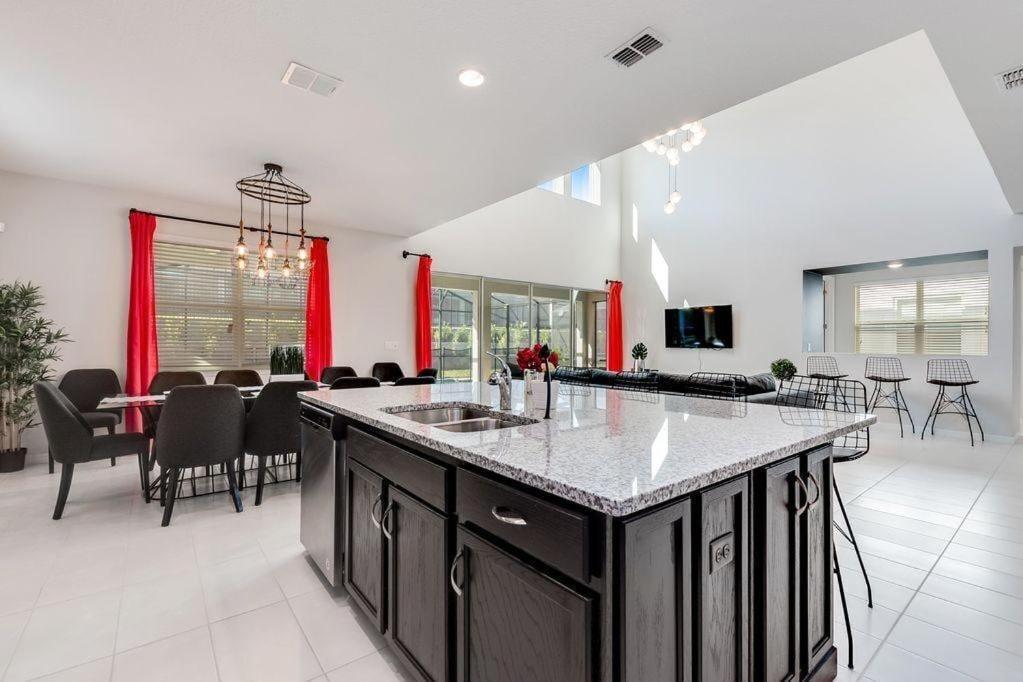Bsv1800 Luxury 7 Bedroom 5 Bathroom In Solara *