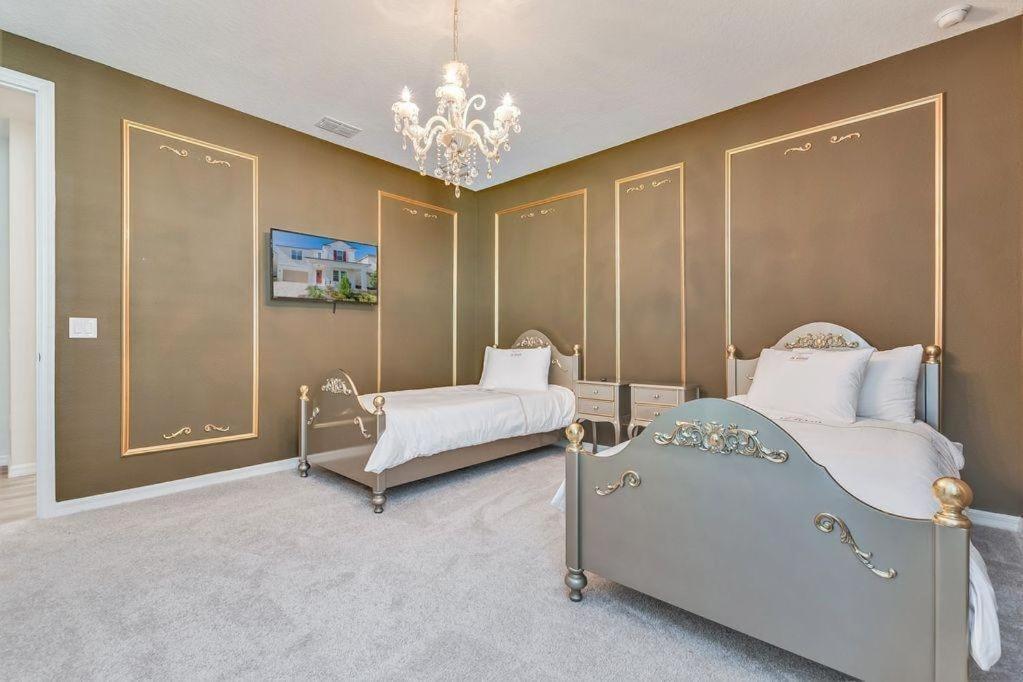 Bsv1810 - Luxury 8 Bedroom 6 Bathroom In The Desirable Solara Holiday home